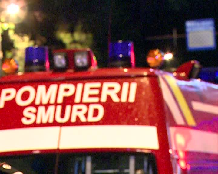 Pericol de explozie și circulație blocată pe A3, după ce o cisternă s-a răsturnat pe șosea. Trafic deviat pe DN1