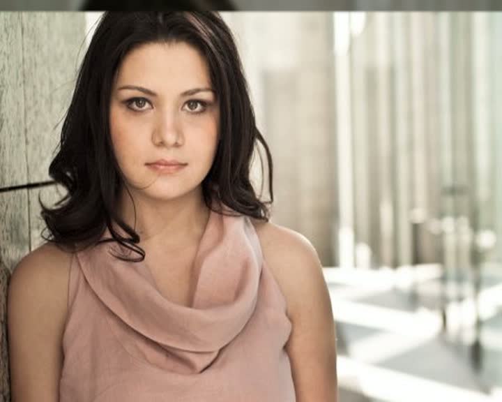 Andreea Lambru, prinsă între afaceri nedeclarate și legea transparenței. Ce a omis șefa Electrica în declarația de interese