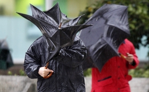 Noi alerte meteo de ploi torențiale, descărcări electrice și vijelii. Zonele lovite de cod galben, e vizată și Capitala de furia vremii