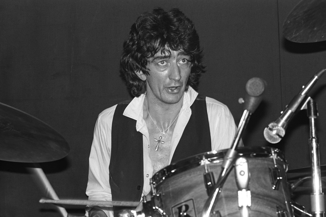 Toboşarul Mike Kellie, fondatorul trupei Spooky Tooth, a ...