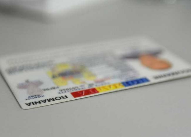 În ce situație se mai eliberează vechea carte de identitate, model 1997. Explicația oficială a MAI despre buletine