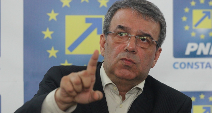 Vergil Chiţac: Am reabilitat în două zile terenul de sport şi exteriorul unei şcoli