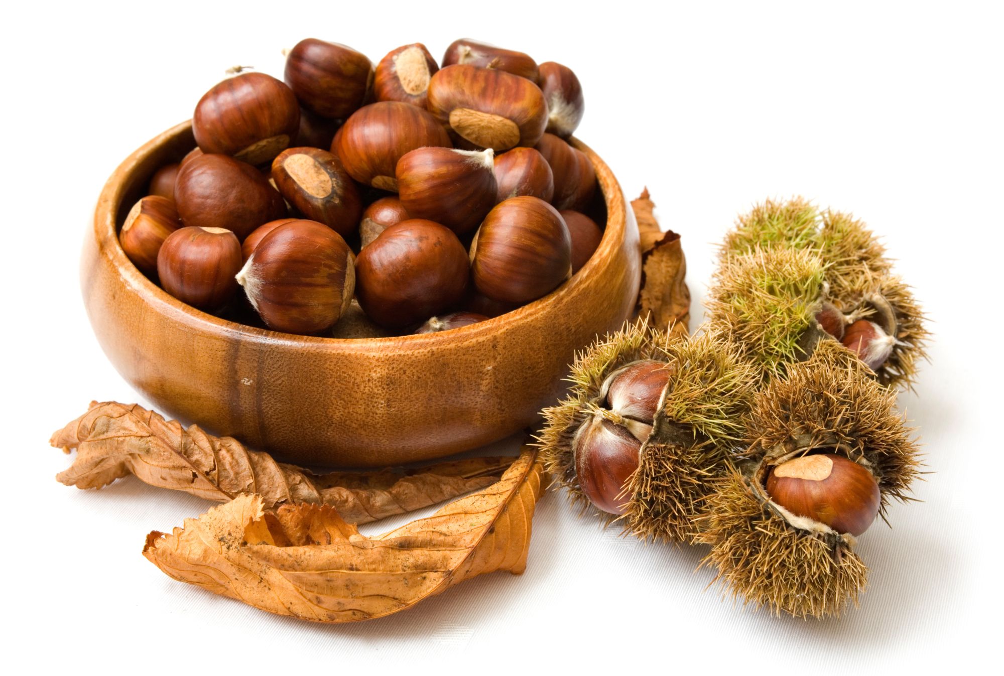 Cămara toamnei! Fructul oleaginos fără calorii recomandat de toţi nutriţioniştii. De cenu trebuie consumat crud