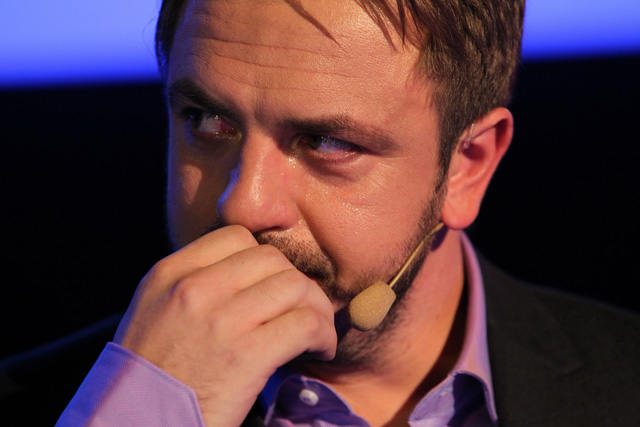 Horia Brenciu, prins în războiul din Orientul Mijlociu. Avionul în care se afla cu familia s-a întors din drum: „E prima dată când ni se întâmplă asta. Caut să nu fiu afectat prea mult”