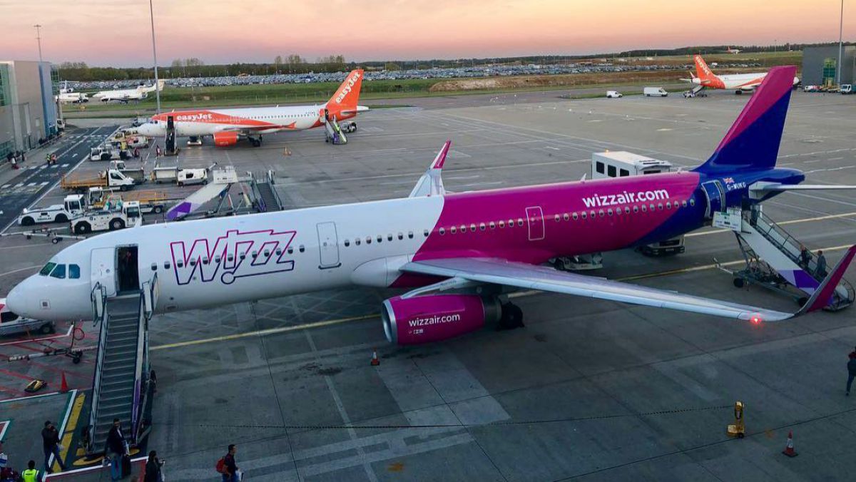 Companiile Aeriene Iau MÄƒsuri In Urma Covid 19 Wizz Air AnuleazÄƒ Zborurile Blue Air OferÄƒ Gratuit Serviciul De Modificare A Datei
