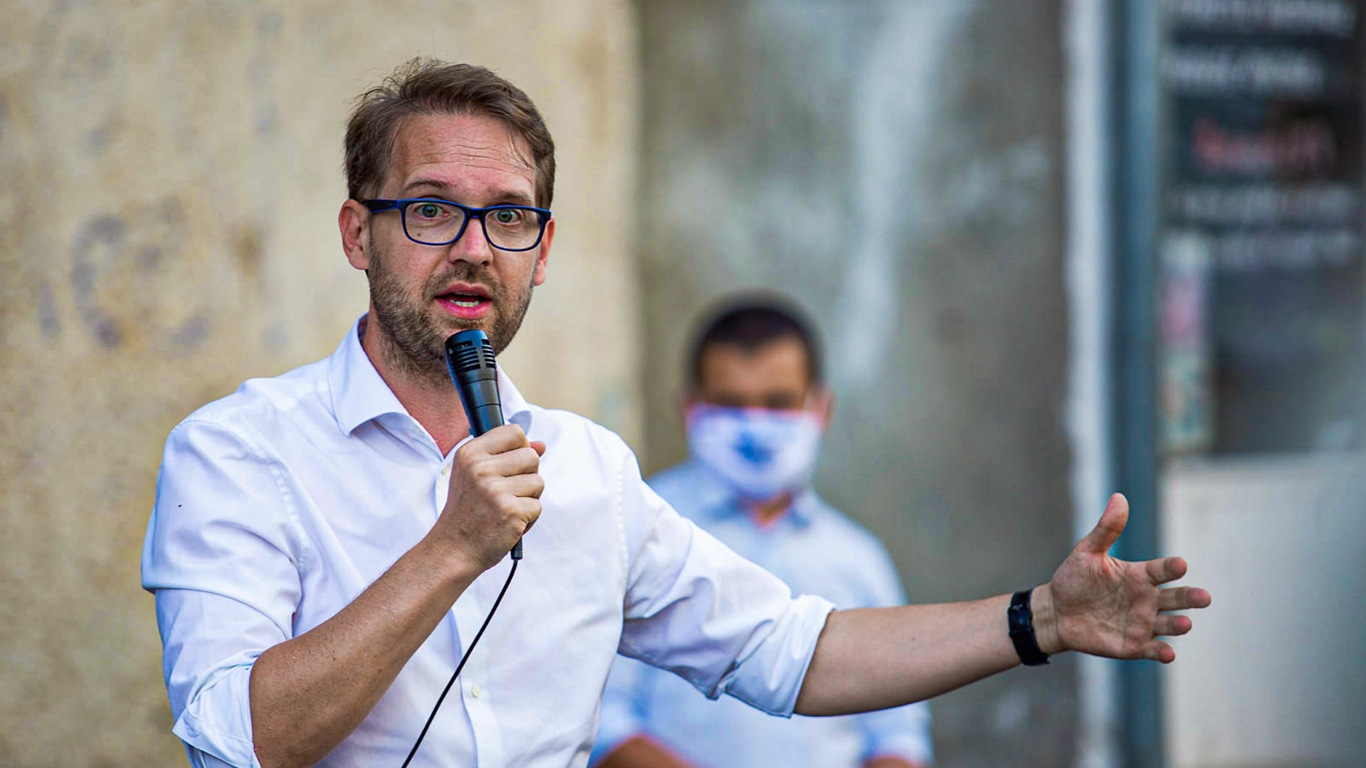 Dominic Fritz a trecut la jigniri neaoşe după ce a primit cetăţenia română: „Jegoșii încearcă să le reducă la tăcere”