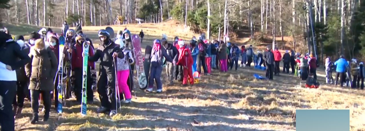 Aglomeraţie la telegondola din Sinaia