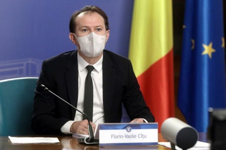 Florin Cîţu, mesaj dur despre aplicarea de noi restricţii. "Am văzut oameni pe stradă care au început să se relaxeze şi să nu mai poarte mască. Dacă va creşte numărul de infectări, va trebui să luăm înapoi unele dintre relaxări"