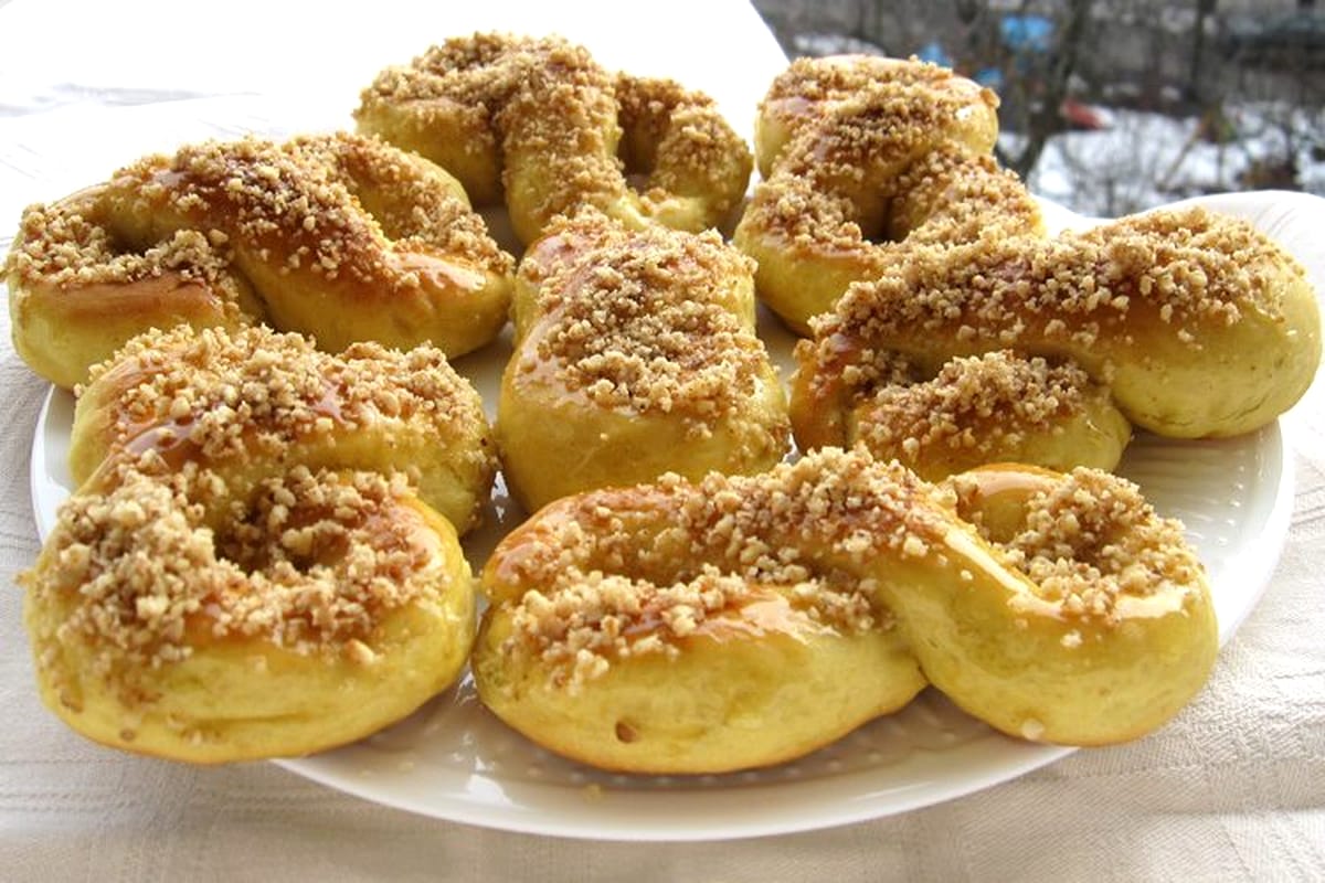 Rețetă de mucenici moldovenești. Cum se fac Sfințișorii