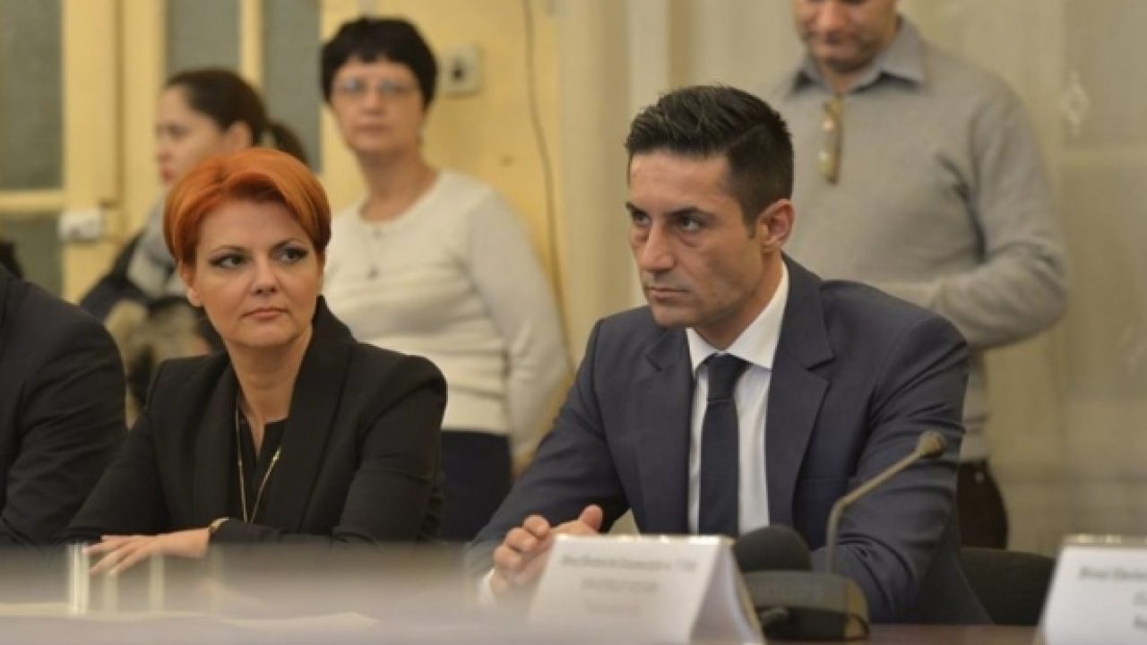 Claudiu Manda atac în tandem cu Lia Olguţa Vesilescu la adresa lui Bolojan: “Dictatorul de la Oradea se agaţă de scaun. L-am ascultat destul pe omul de porțelan”