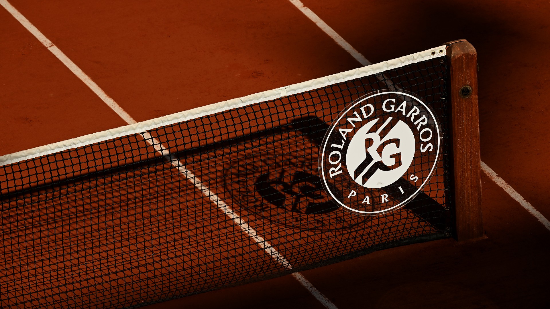 make up ear Fume Bombă pe piaţa media! Cine va transmite următoarele cinci ediții de Roland Garros în România make up ear Fume Bombă pe piaţa media! Cine va transmite următoarele cinci ediții de Roland Garros în România