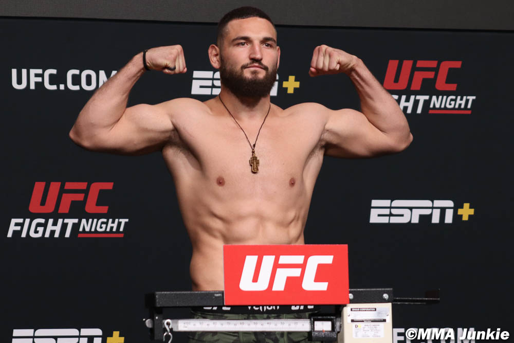 Prima victorie a unui român în UFC. Este cel mai mare succes al nostru în MMA-ul modern