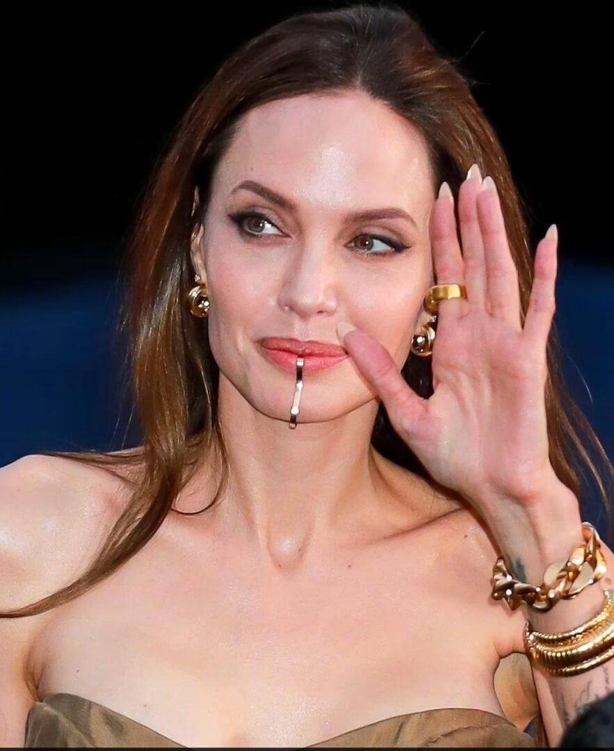 Angelina Jolie