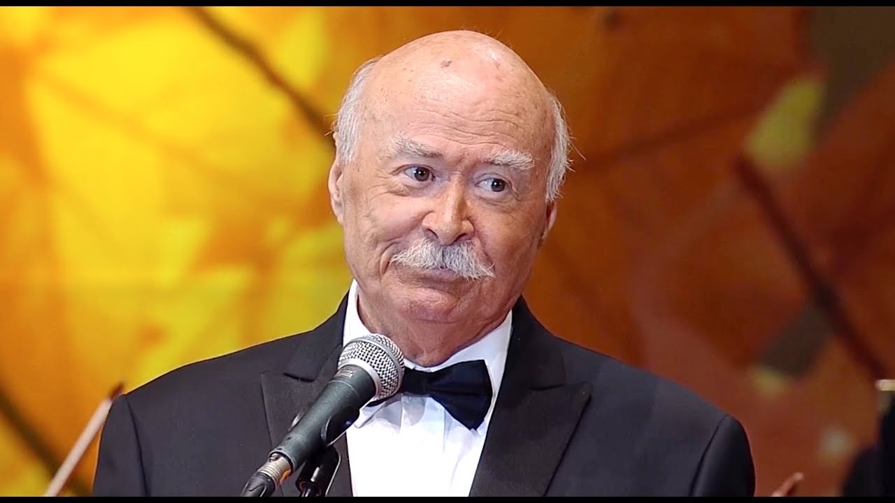 Tudor Gheorghe, luat cu ambulanța din hotel