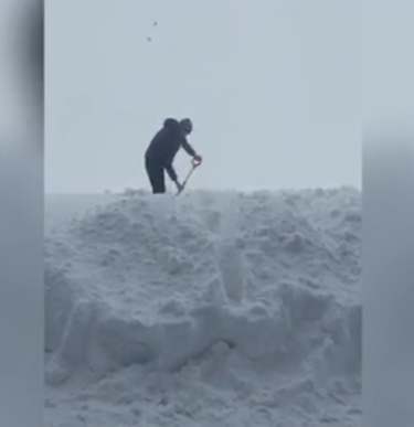 Zăpadă de 1,5 metri la Bâlea Lac