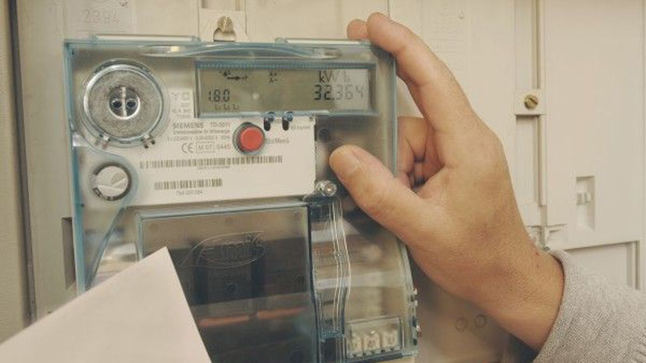 Monstrul electrocasnic care consumă cât zeci de frigidere la un loc. Cum poți totuși să reduci factura la curent