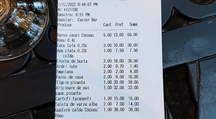 Cât a plătit un bucureştean pentru şapte feluri de mâncare, cinci beri și un desert, într-un restaurant din Capitală