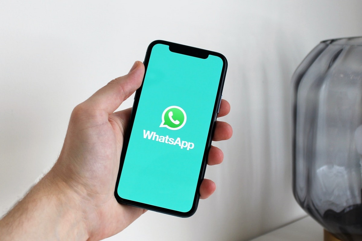 WhatsApp introduce o nouă funcţie. Surpriză mare pentru utilizatori