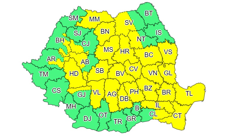 Alertă meteo COD GALBEN actualizată. Ploi torenţiale, descărcări electrice şi vijelii în peste jumătate de ţară