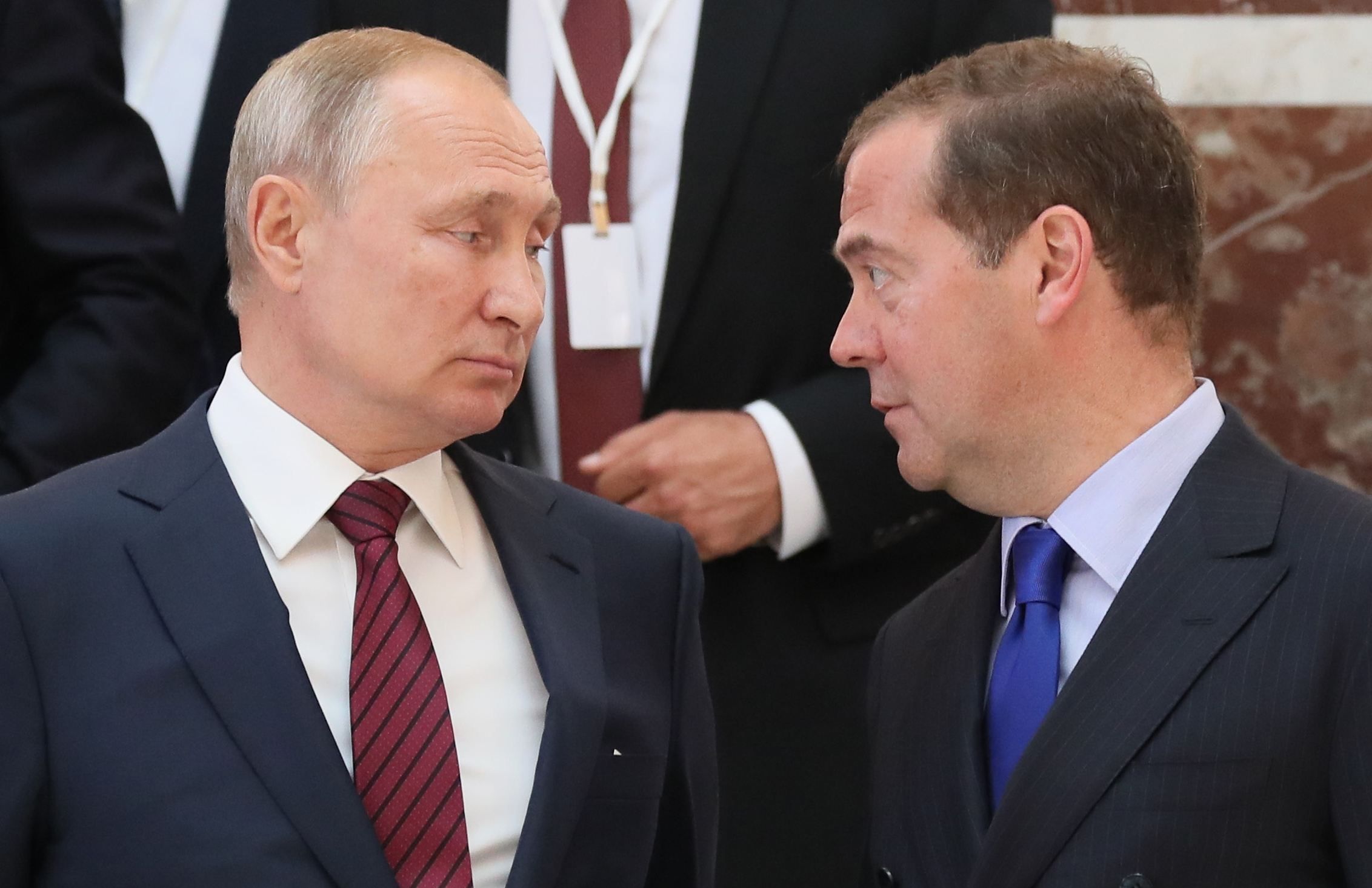 Medvedev cere "eliminarea" lui Zekenski după explozia de deasupra Kremlinului