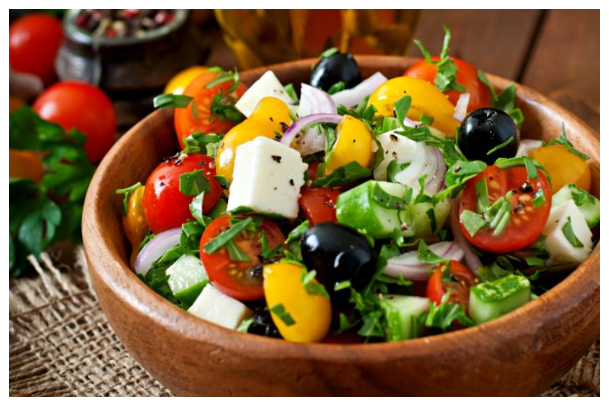 Ελληνική σαλάτα, η γνωστή συνταγή στο Instagram.  Πρέπει να το δοκιμάσεις