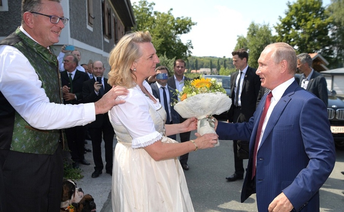 Putin la nunta lui Karin Kneissl