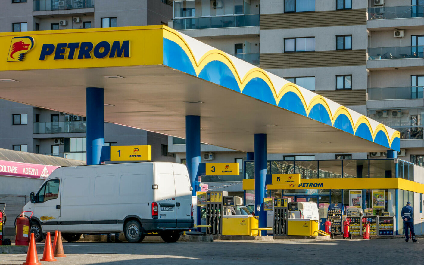Prețul carburanților la 8 februarie. Petrom a scumpit benzina și motorina, mai mult decât de obicei