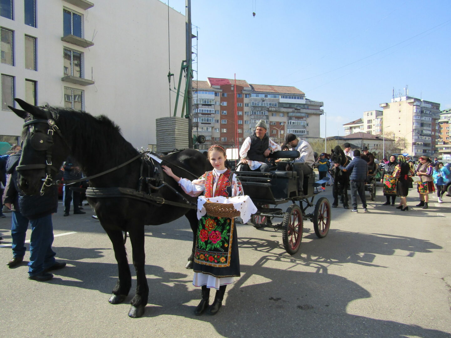Inflaţie de sărbători pe 21 mai. Paştele cailor chiar există şi este sărbătorită azi