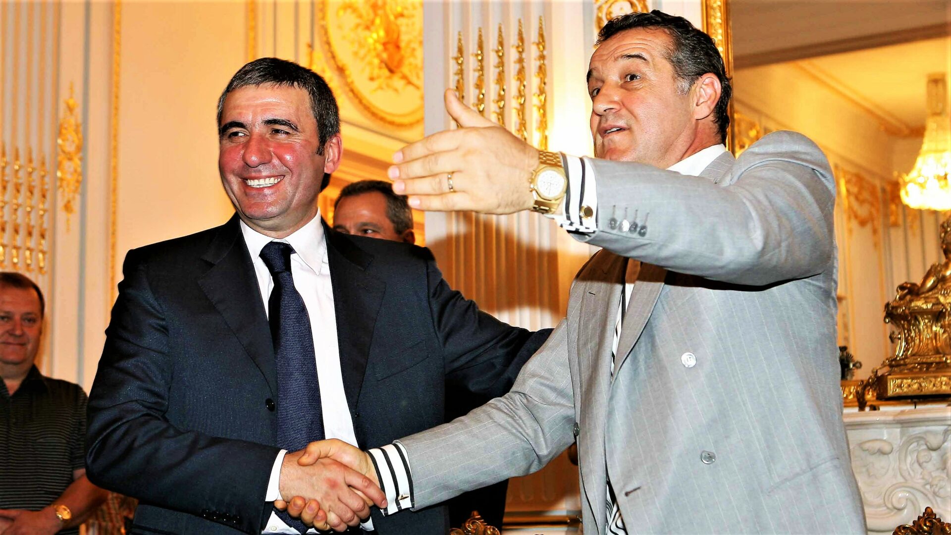 Gigi Becali, ajutat cu bani de Gică Hagi. I-a dat la schimb un teren care acum valorează aproape 10 milioane de euro