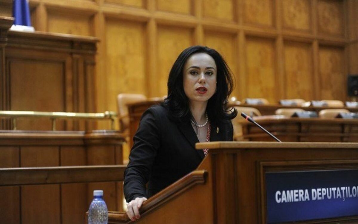 Simona Oprescu, validată de Iohannis