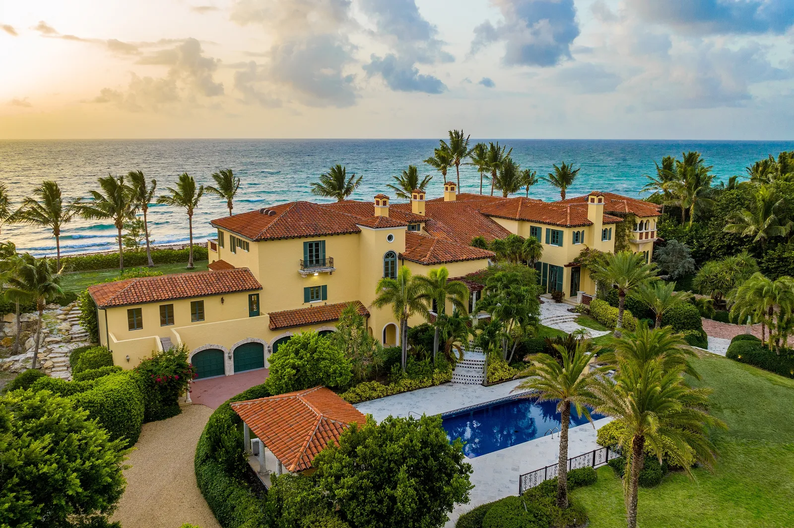Vila lui Larry Ellison din Palm Beach