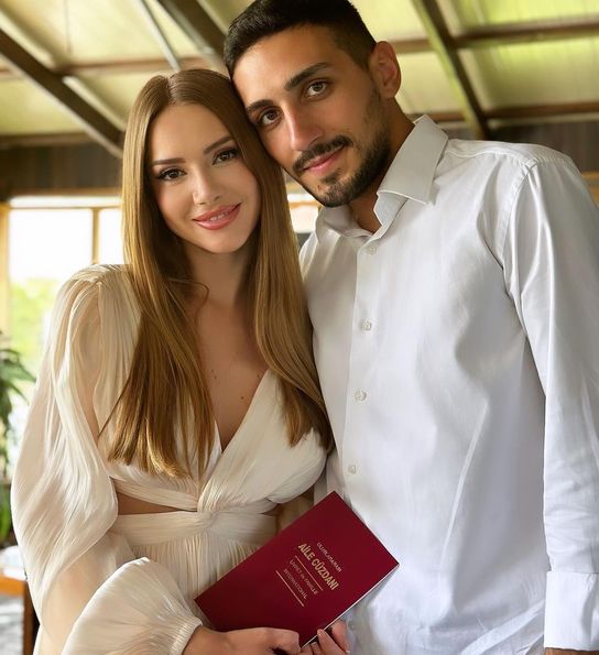 Otilia Bilionera s-a căsătorit în secret! Cântăreața și iubitul său au făcut pasul cel mare în Turcia: „Soțul meu, pentru totdeauna”