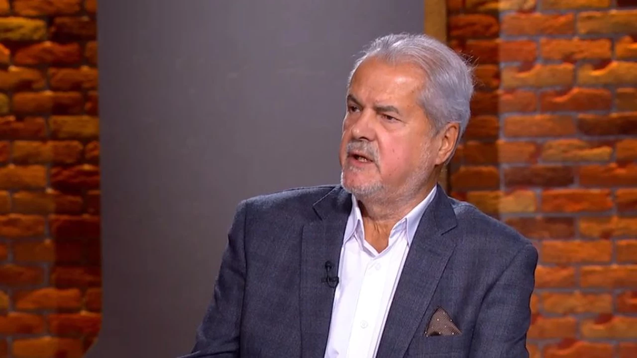 Adrian Năstase, scandal legat de mai multe tablouri false pe care le-ar fi expus la MNAR: „Retrag din expoziţie toate lucrările”