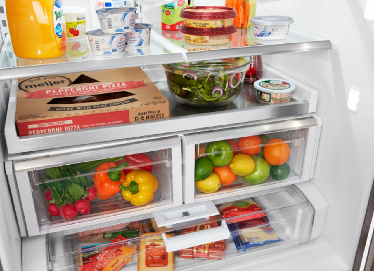Produsele care devin toxice dacă le depozitezi în frigider. Majoritatea românilor fac această greșeală