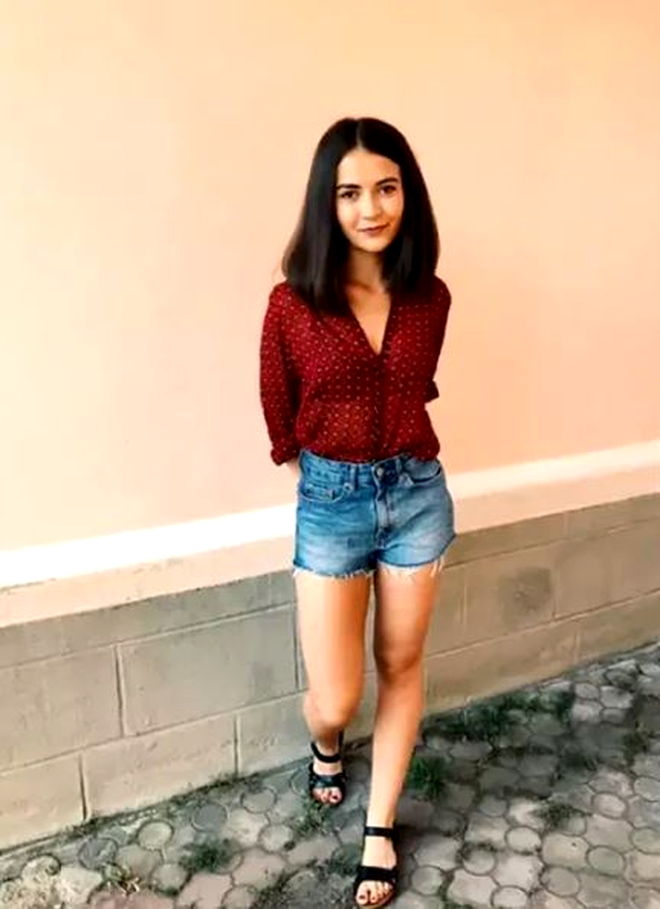 Ce mai face Sabina, „fetița cu bentiță tricoloră” din Covasna. Cum arată la 10 ani de la scandalul de Ziua Magiarilor