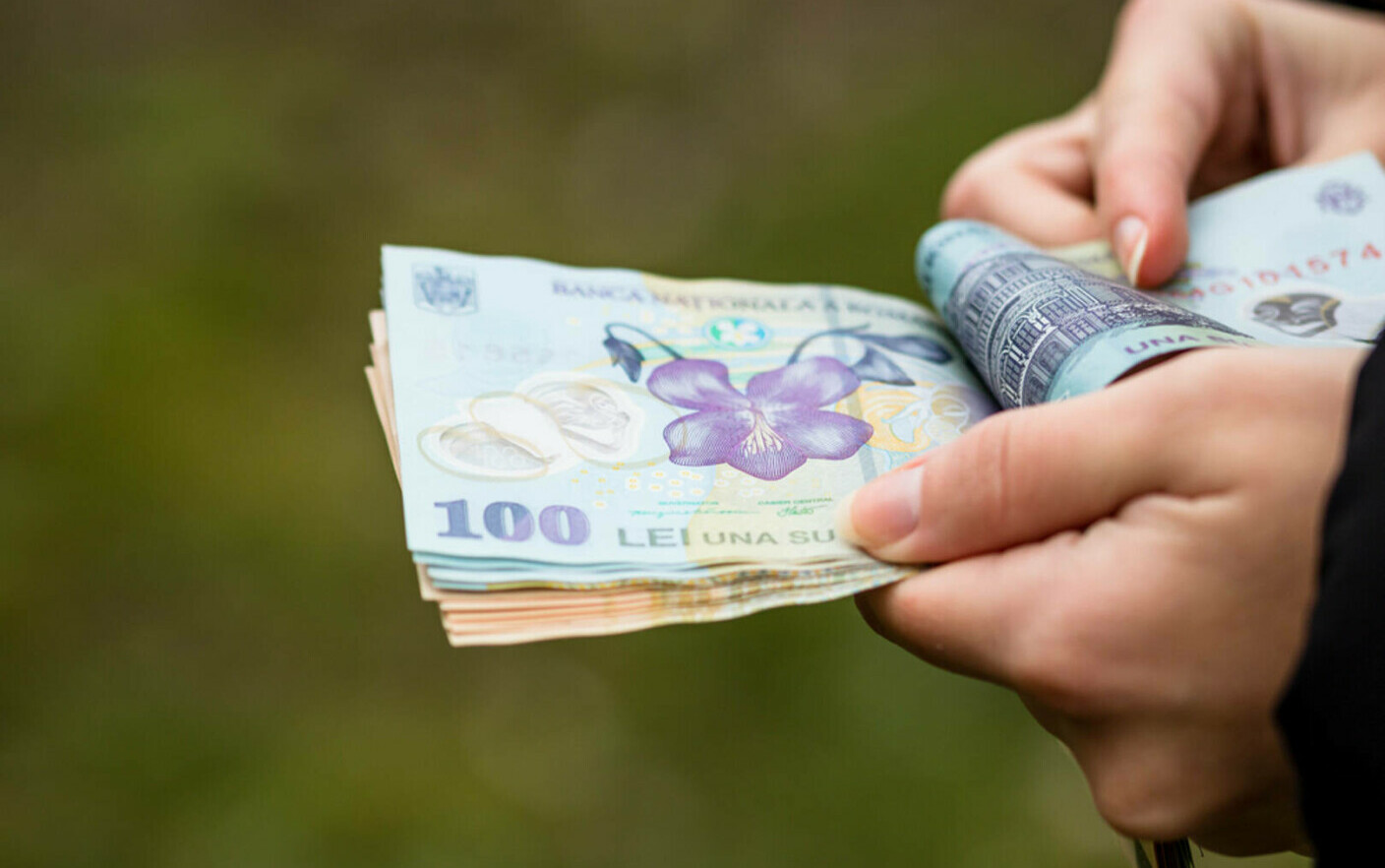 Vești bune pentru unii pensionari! Cine sunt românii care ar putea beneficia de o creștere a pensiei de 112%