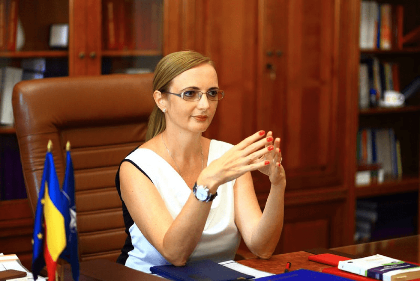 EXCLUSIV CUTIA NEAGRĂ dezvăluie rețeaua de reziști care plănuia linșarea șefei ÎCCJ, Lia Savonea. Operațiunea care a culminat cu documentarul Recorder a fost bine pusă la punct din timp – STENOGRAME incendiare