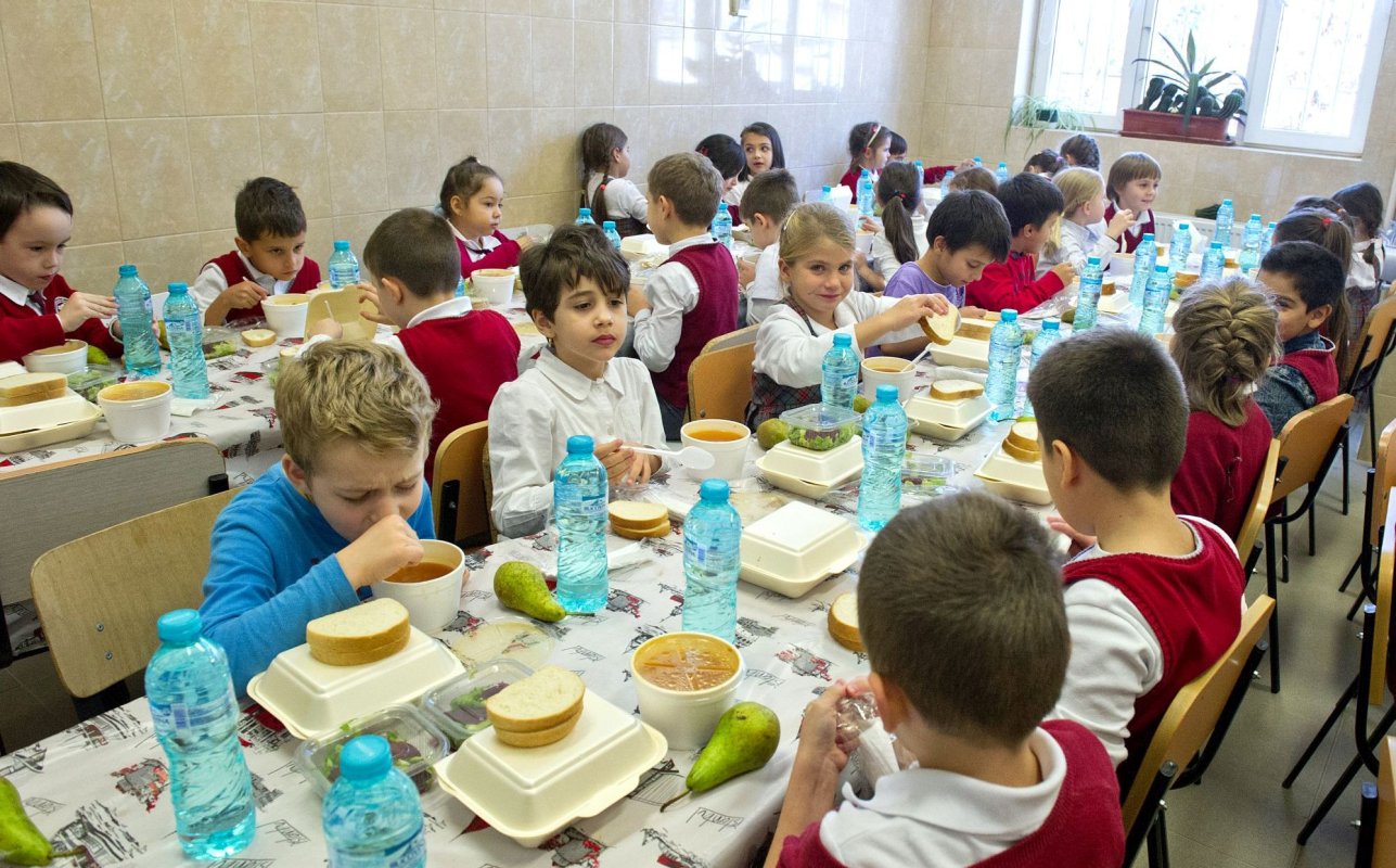Inspectoratele școlare trebuie să trimită Ministerului Educației lista școlilor incluse în programul „Masă sănătoasă”. Care sunt criteriile de selecție