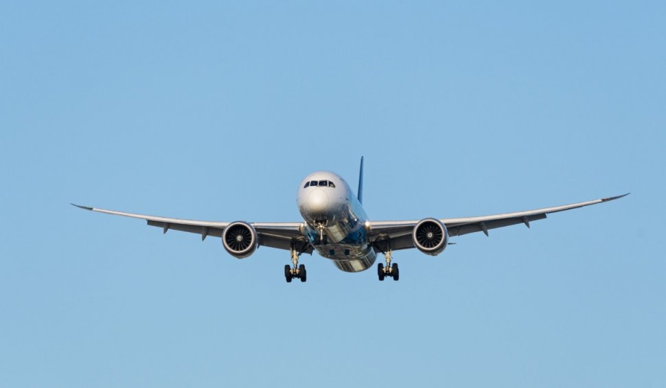 Vești proaste pentru pasionații de călătorii. Compania aeriană care anulează zeci de zboruri din România