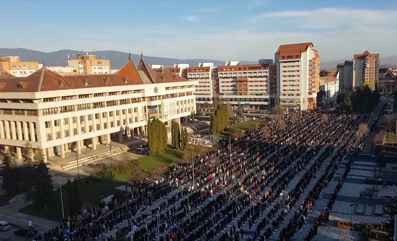 Paștele catolic in Ardeal. Imagini impresionante de la ceremonia sfinţirii bucatelor, la Miercurea Ciuc VIDEO