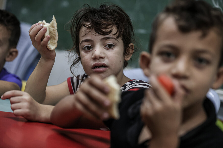Tinerii din Fâșia Gaza își doresc să moară pentru a li se termina coșmarul. UNICEF trage un semnal de alarmă cu privire la copiii distruși de război