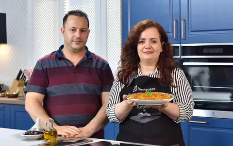 Povestea de dragoste dintre Jamila şi Mahomed. S-au văzut după doi ani în care au vorbit doar pe Internet: „Noi ne iubeam deja!”