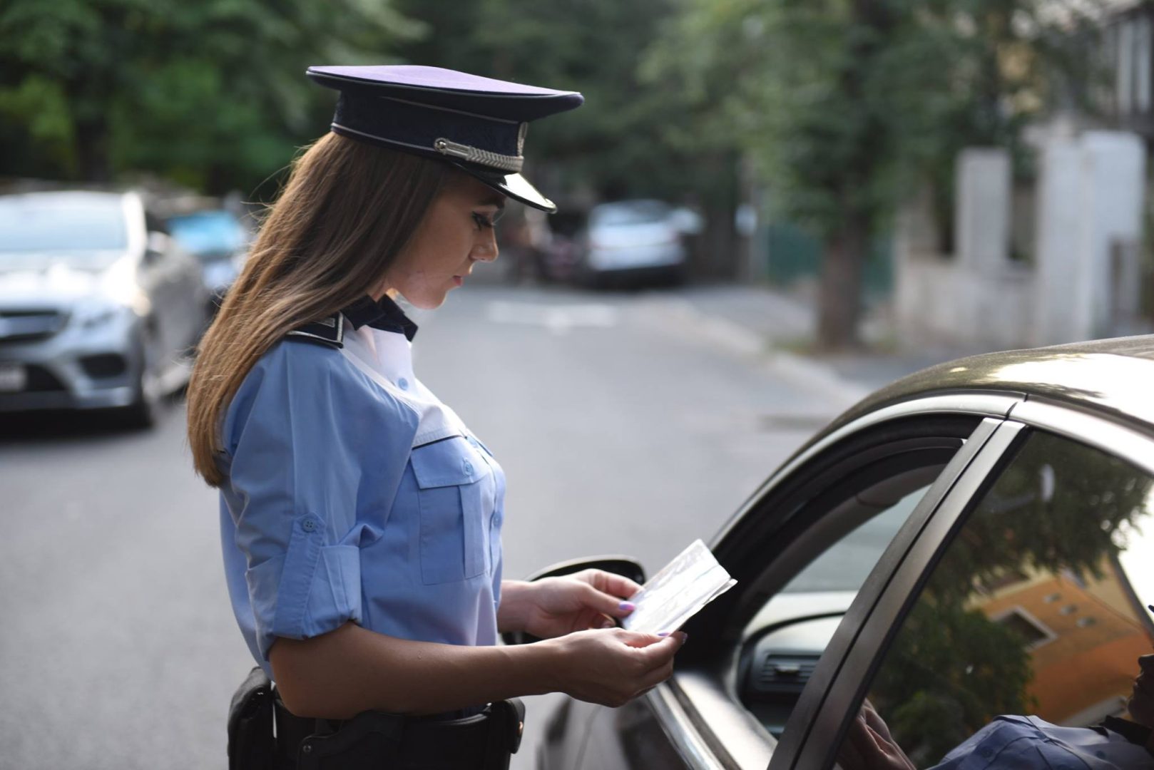 Revoltător! Un român a plătit două mii de euro ca să-și facă permis de conducere fals. Cum au reacționat oamenii legii când au realizat