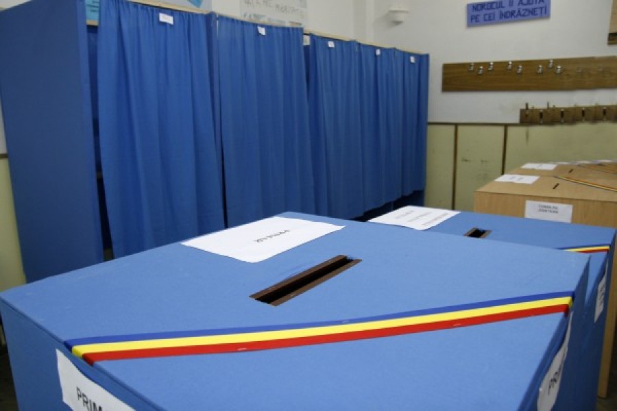 Două săptămâni până la termenul pentru obţinerea vizei de flotant pentru românii care vor să voteze la europarlamentare şi locale