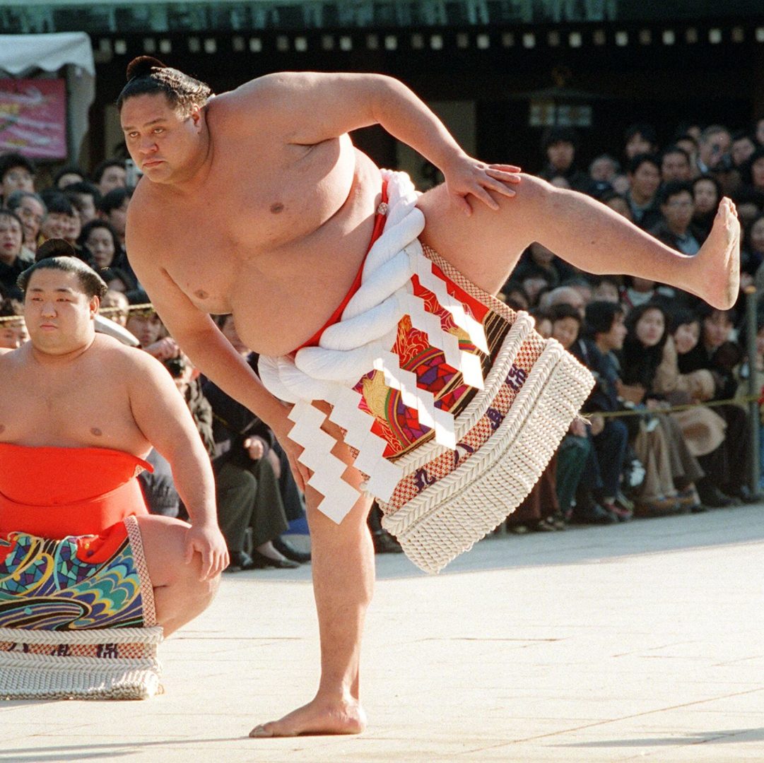 Uriaşul Akebono, marele campion de sumo, a murit subit la 54 de ani