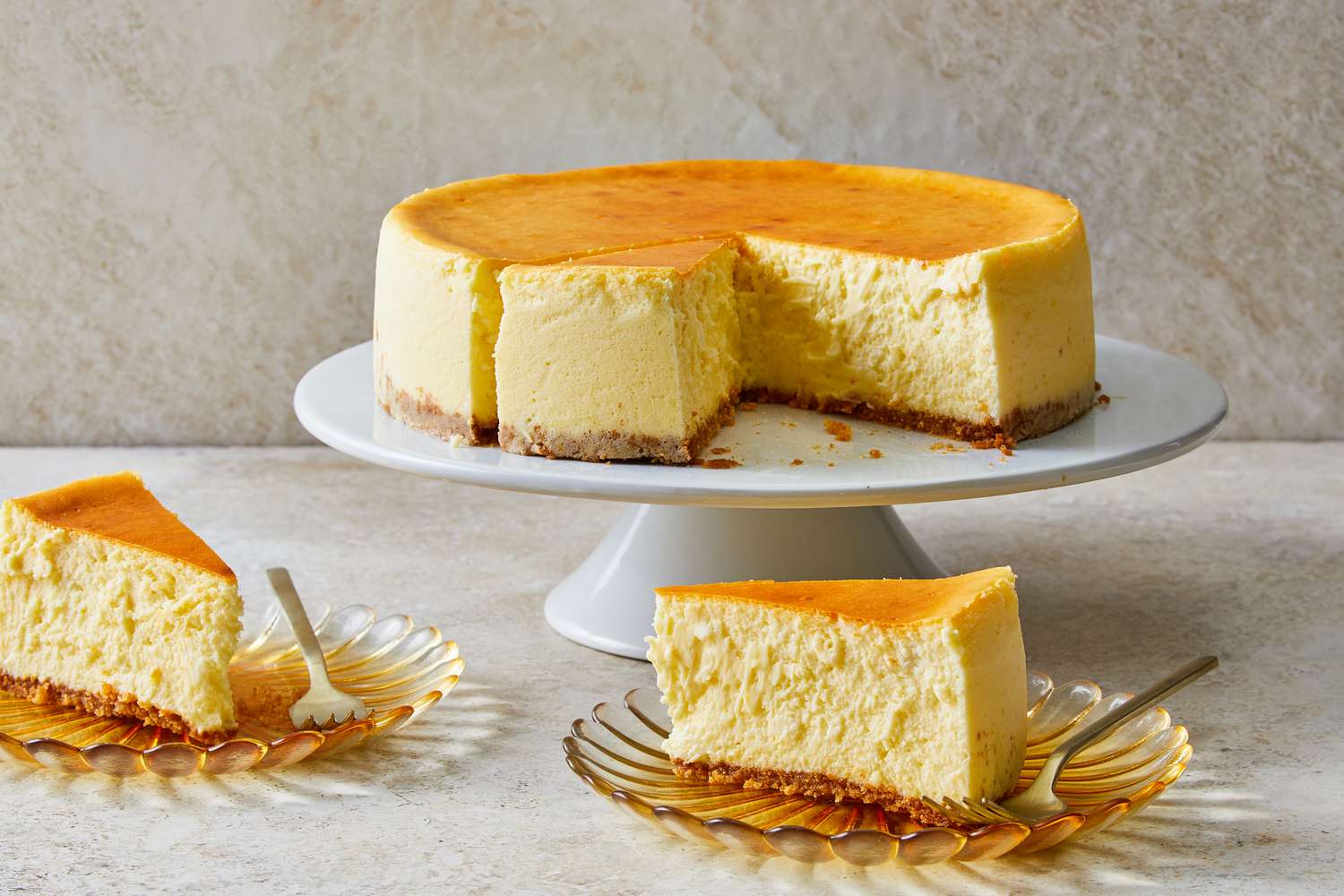 Cum poți să faci un cheesecake de vis din doar trei ingrediente. Papilele tale gustative vor fi răsfățate din plin