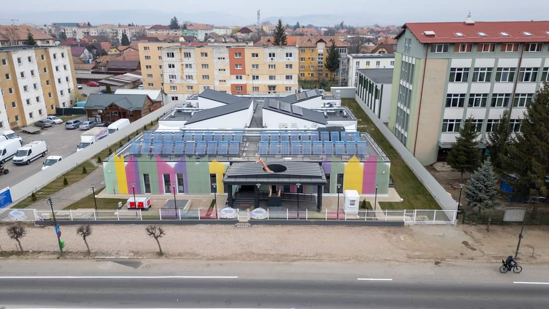 Bolojan şi-a călcat pe inimă. Domeniul sensibil în care Guvernul a aprobat 300 de angajări