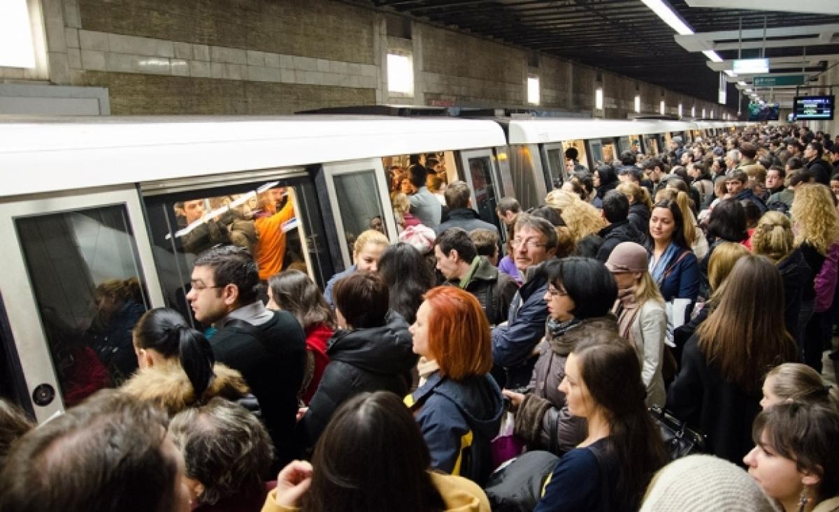 Posibilă tentativă de suicid în staţia de metrou Obor. Circulaţia afectată