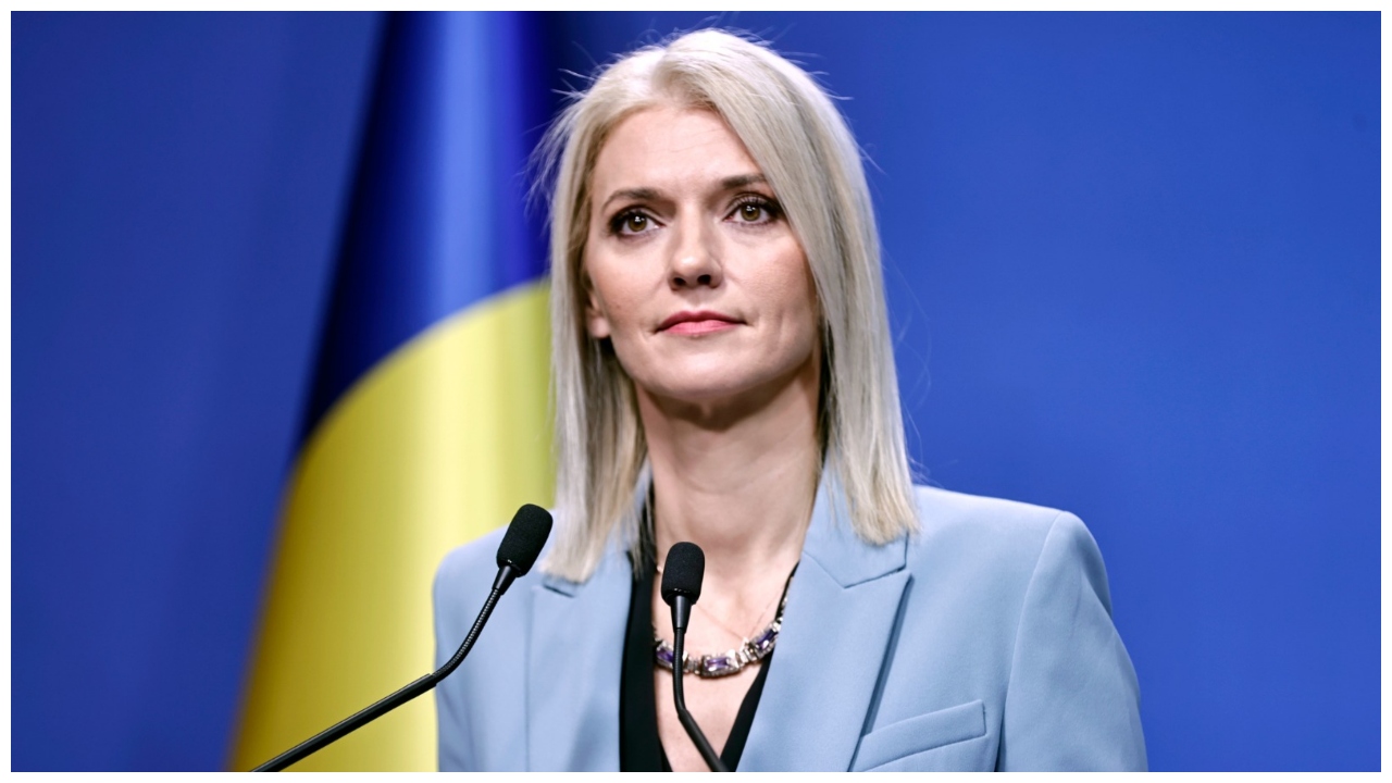 Alina Gorghiu refuză să demisioneze din PNL şi anunţă că dă în judecată partidul dacă va fi exclusă