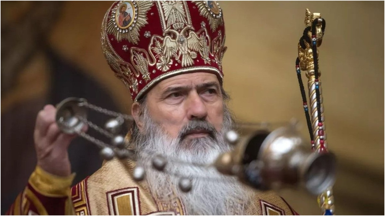 Revoltător! Studenții Facultății de Teologie din Constanța, obligați să pună bani pentru cadoul de final de an al lui Teodosie. Suma uriașă care se strânge